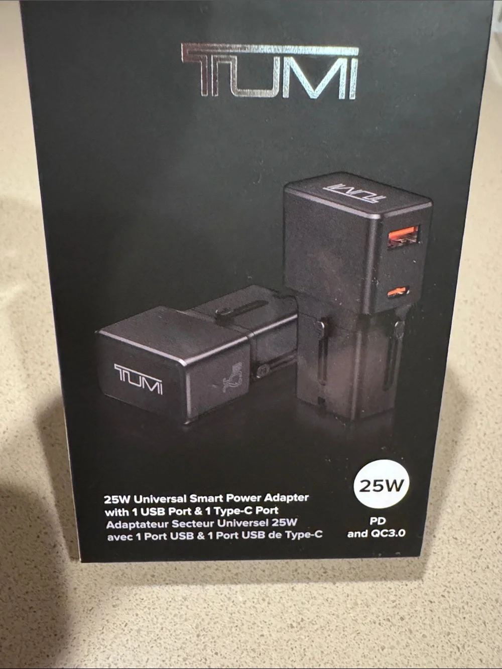 TUMI Black 25W USB-C & USB-A Travel Charger New